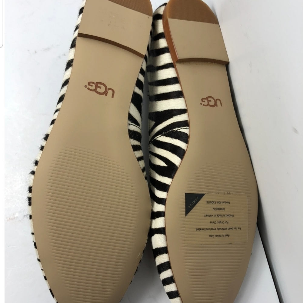 Ugg Flats - image 4